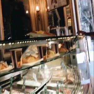 Meet your Posher, Sophia